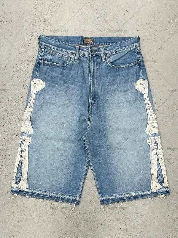 Embroidery Jeans - شورت جينز نسائي من ديب تاون