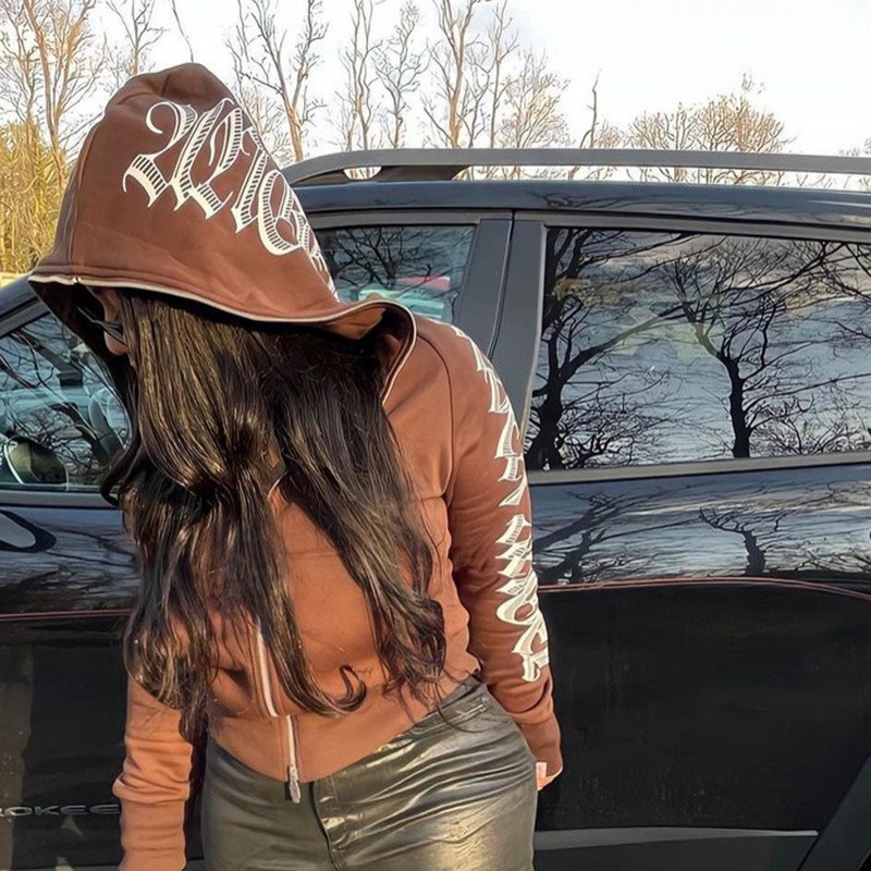 هودي نسائي قصير بسحاب، بتصميم  - مراجعة Embroidery Zip Up Hoodie وسعره