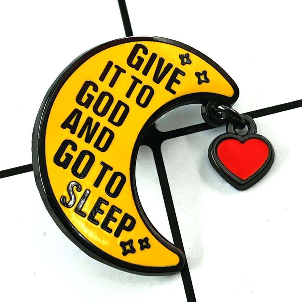 دبوس زينة بتصميم 'أعددها إلى ا - مراجعة Embroidery Initials وسعره