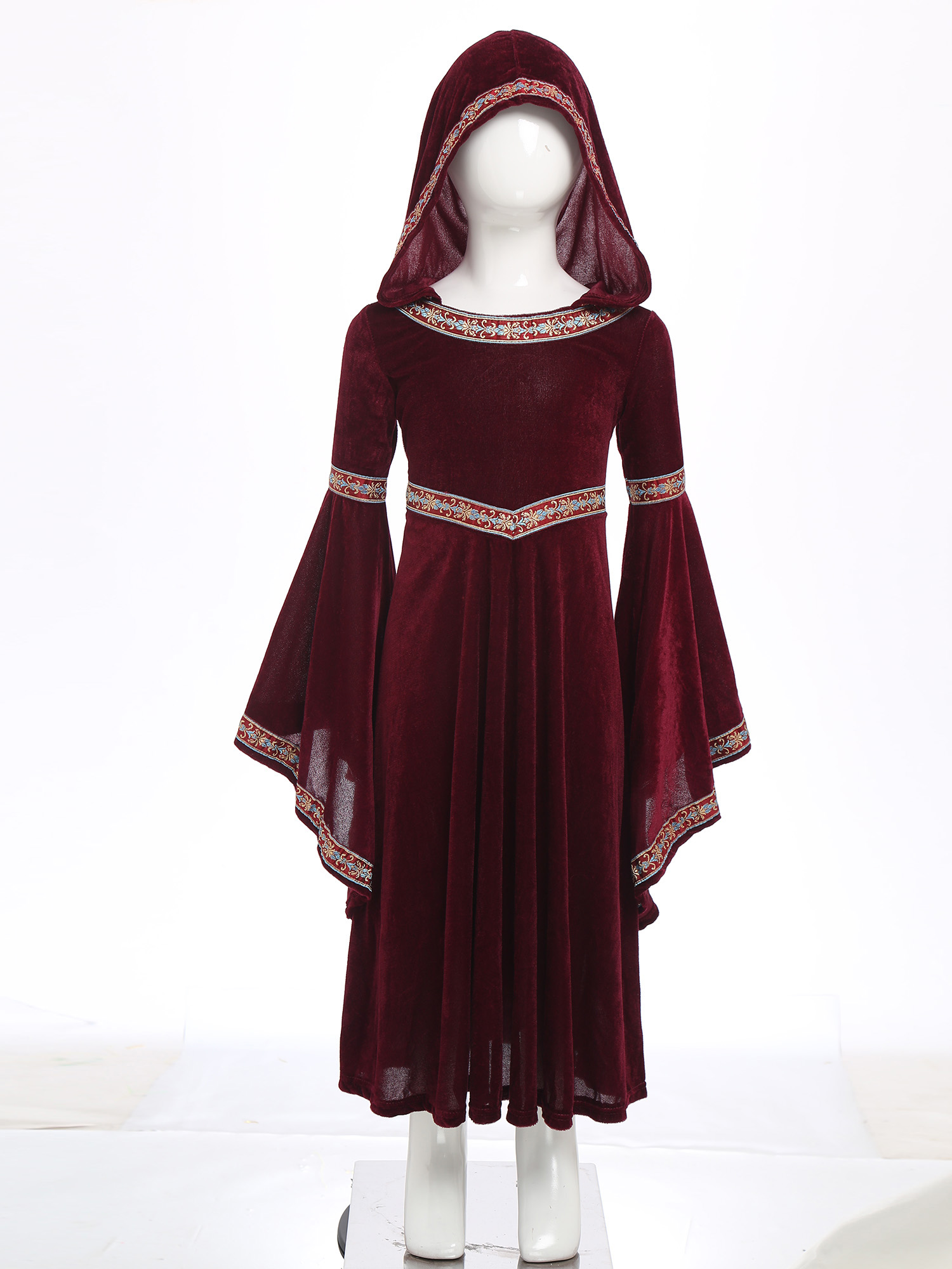 زي أميرة العصور الوسطى بقلنسوة - مراجعة Embroidery Gothic وسعره