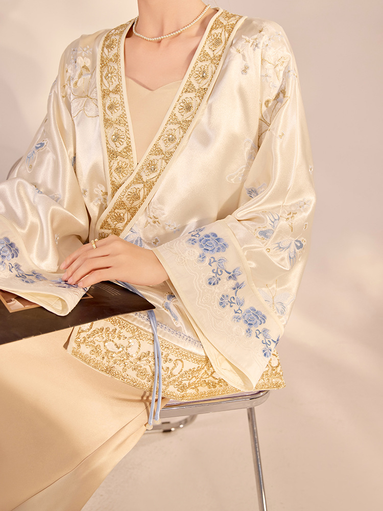 جاكيت نسائي فاخر جديد لربيع 20 - مراجعة Embroidery Knit وسعره
