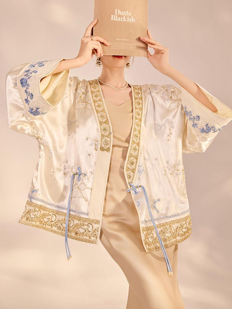 جاكيت نسائي فاخر جديد لربيع 20 - مراجعة Embroidery Knit وسعره