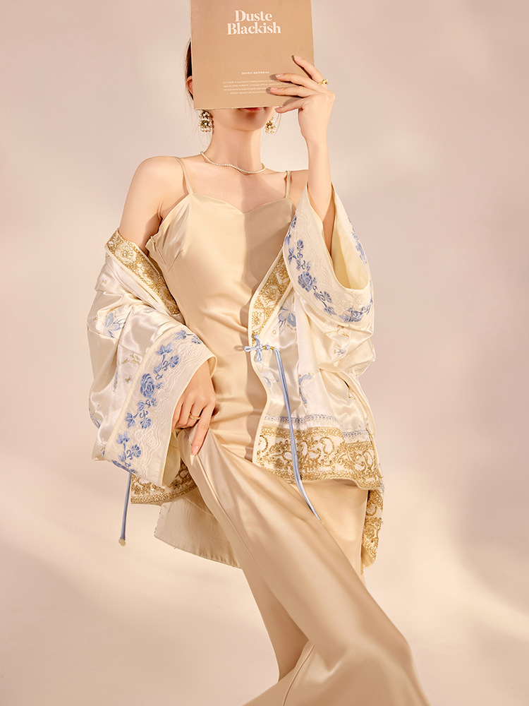 جاكيت نسائي فاخر جديد لربيع 20 - مراجعة Embroidery Knit وسعره