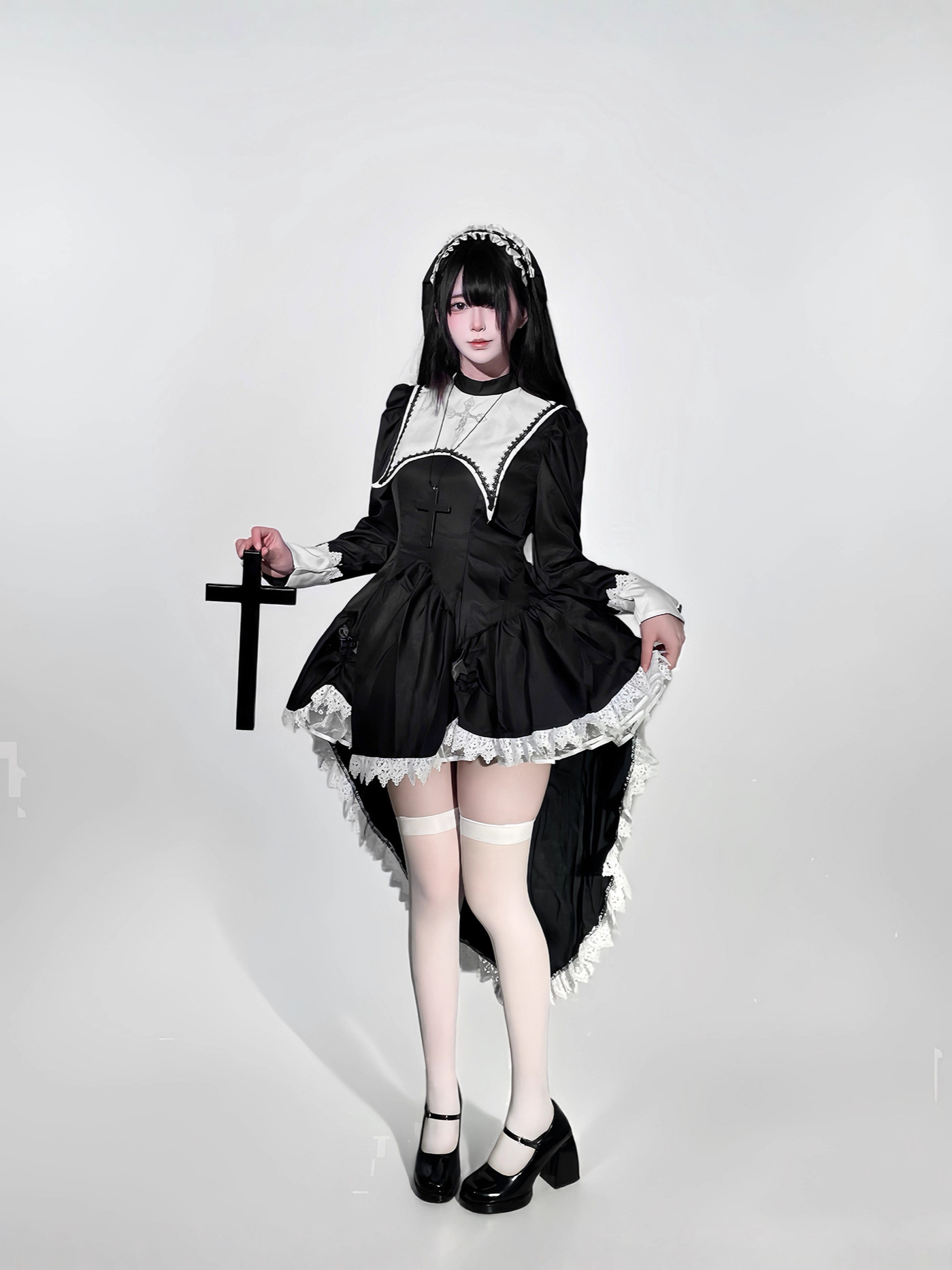 زي راهبة الهالوين المطريز الدا - مراجعة Embroidery Gothic وسعره