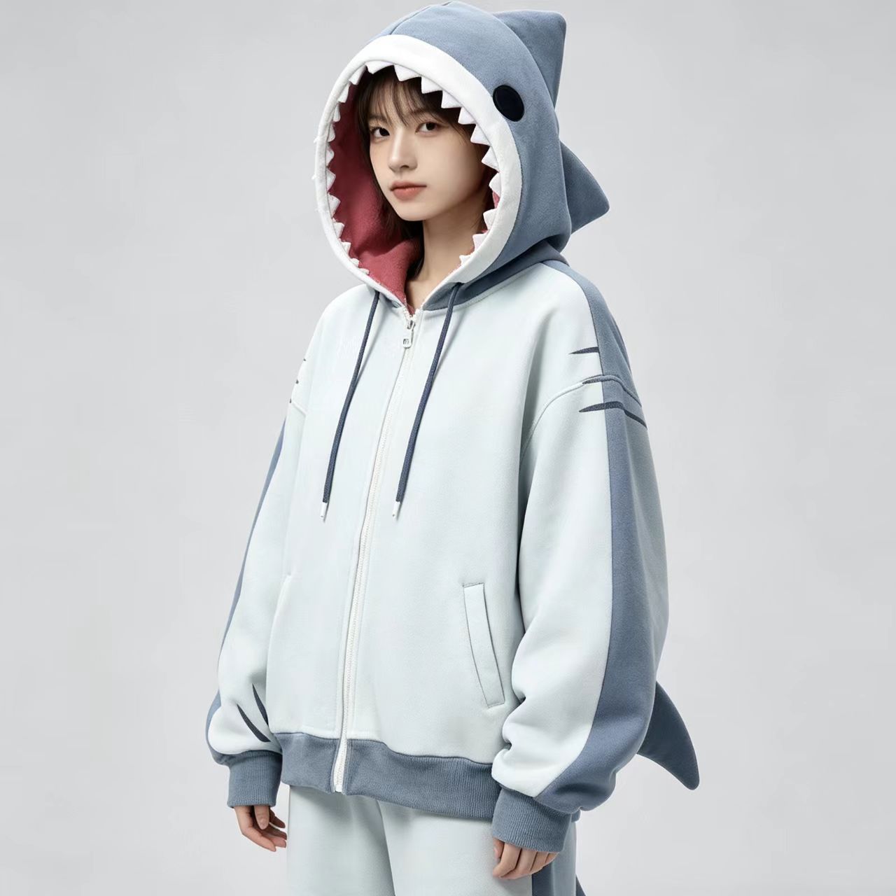 سترة نسائية يابانية بتصميم ثلا - مراجعة Embroidery Zip Up Hoodie وسعره