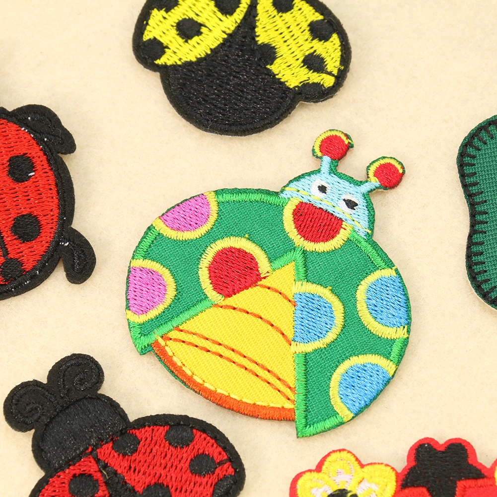 شارات تطريز خنفساء كرتونية لمل - مراجعة Embroidery Lady Bug وسعره