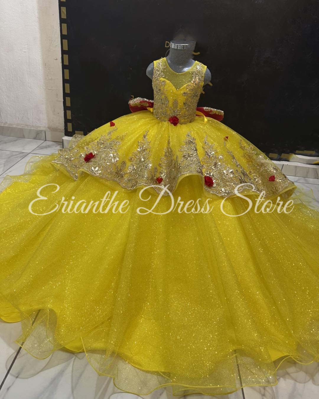 فستان فتاة الزهور الصفراء لحفل - مراجعة Embroidery Yellow Flower وسعره